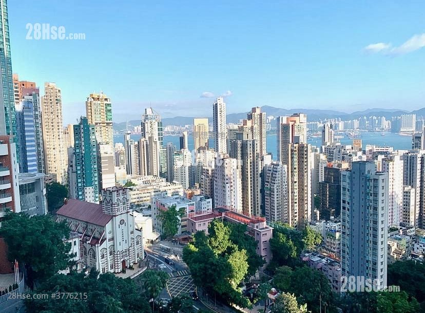 Hong Kong Garden Sell 4 Bedrooms , 3 Bathrooms 1,991 ft²