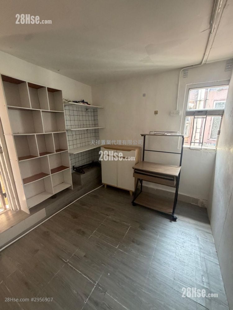 泰华大厦 租盘 2 房 , 1 浴室 272 平方尺