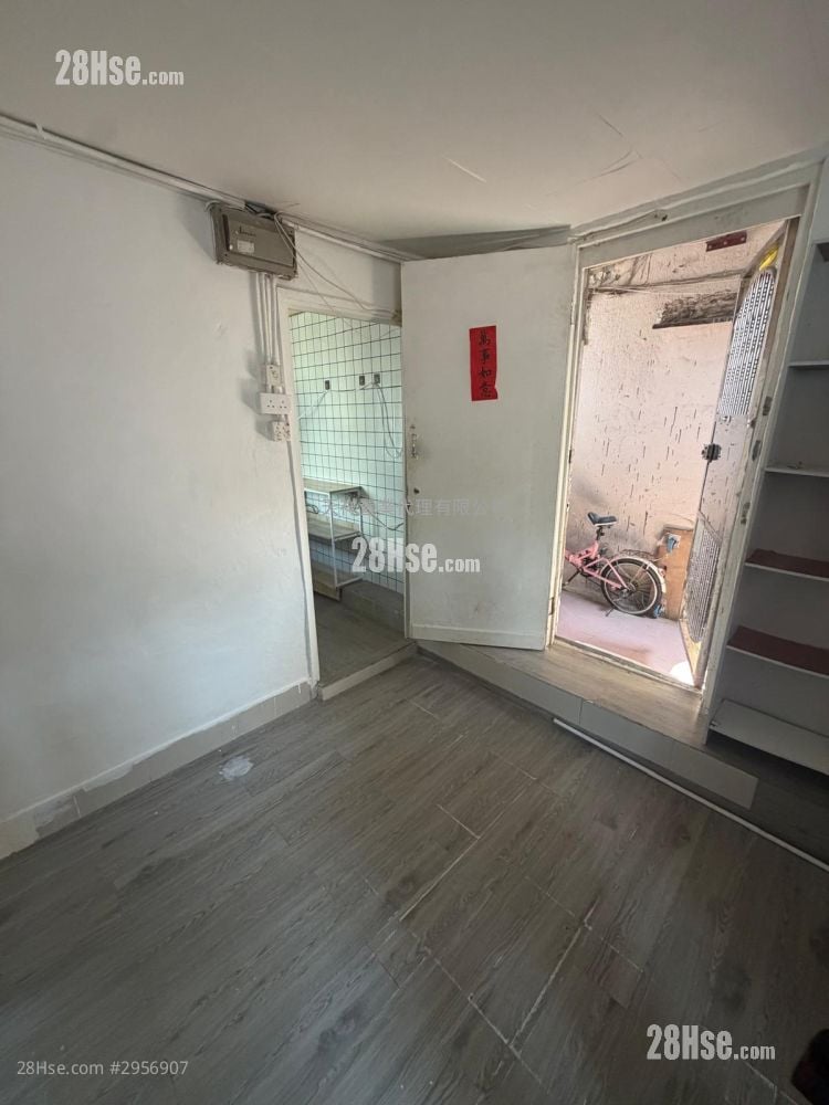 泰华大厦 租盘 2 房 , 1 浴室 272 平方尺