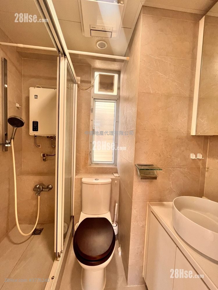 Tai Po Centre Sell 2 Bedrooms 313 ft²