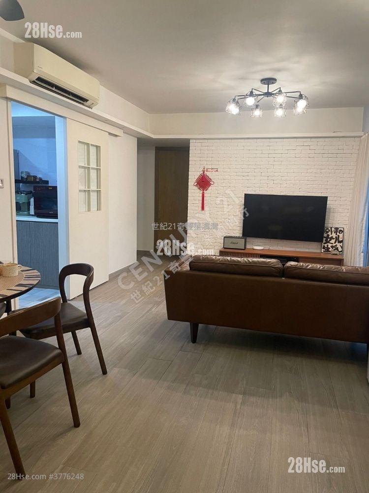 La Costa Sell 3 Bedrooms , 2 Bathrooms 811 ft²