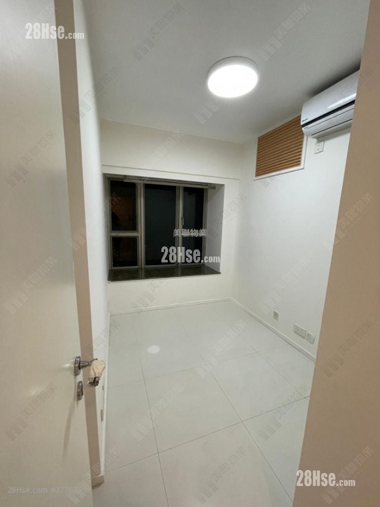 Park Central Sell 2 Bedrooms 436 ft²