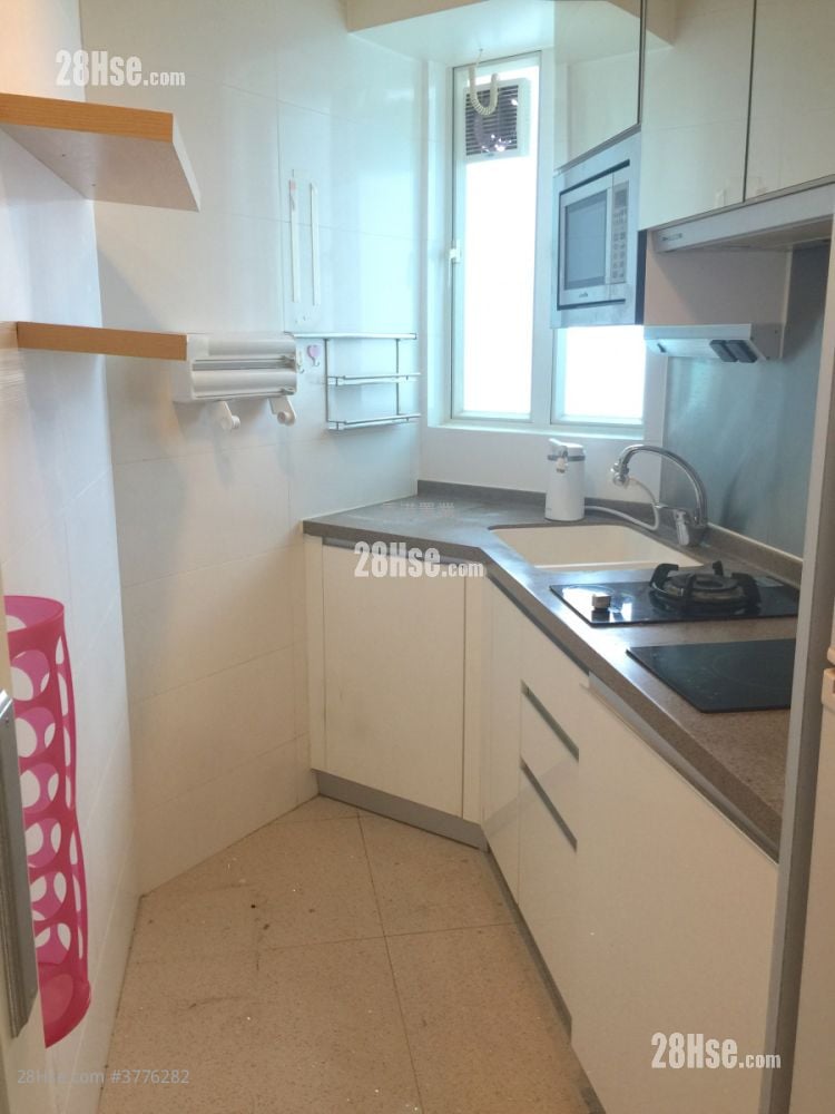 Le Prestige Sell 3 Bedrooms , 2 Bathrooms 717 ft²