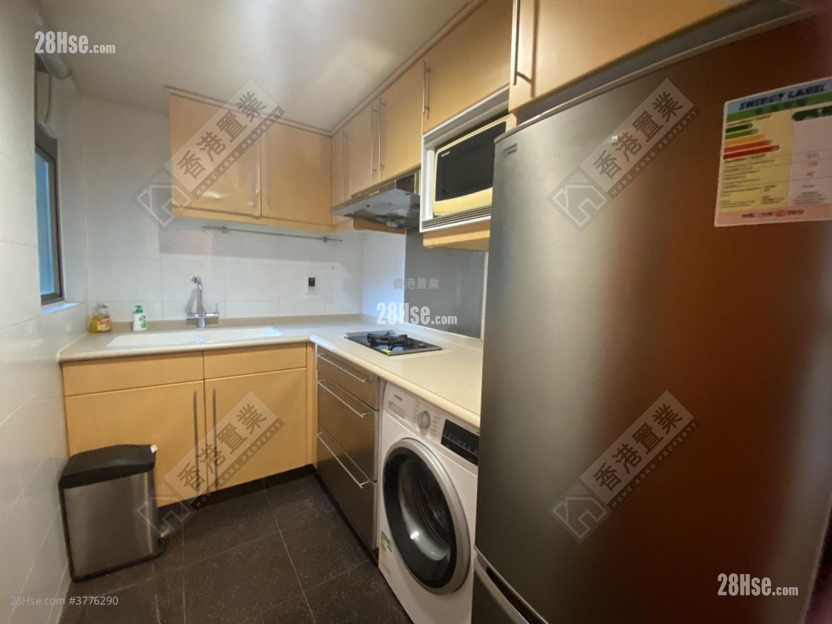 Park Central Sell 2 Bedrooms , 1 Bathroom 509 ft²