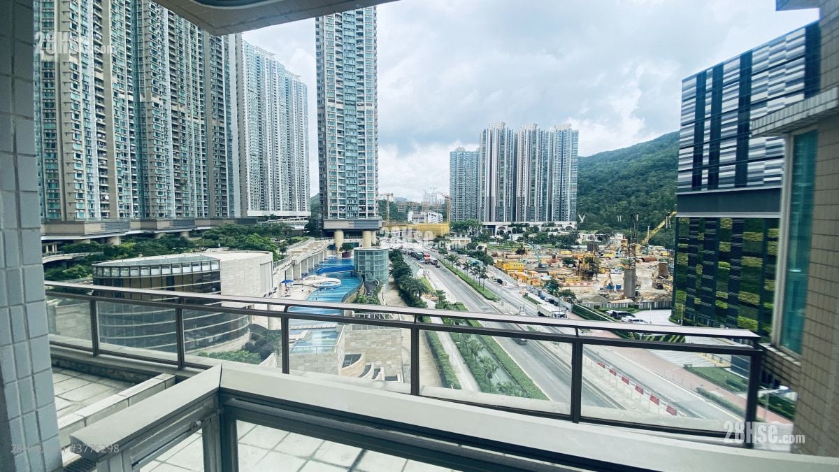 Le Prestige Sell 4 Bedrooms , 3 Bathrooms 976 ft²