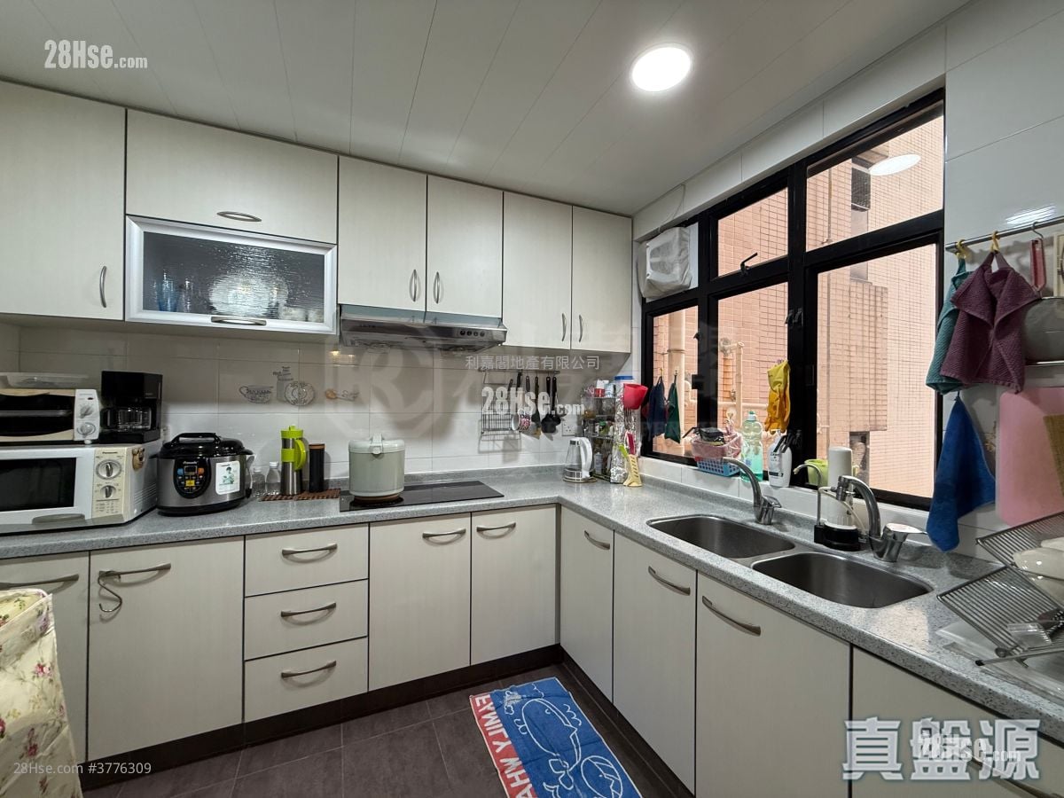 Pearl Garden Sell 3 Bedrooms , 2 Bathrooms 1,083 ft²