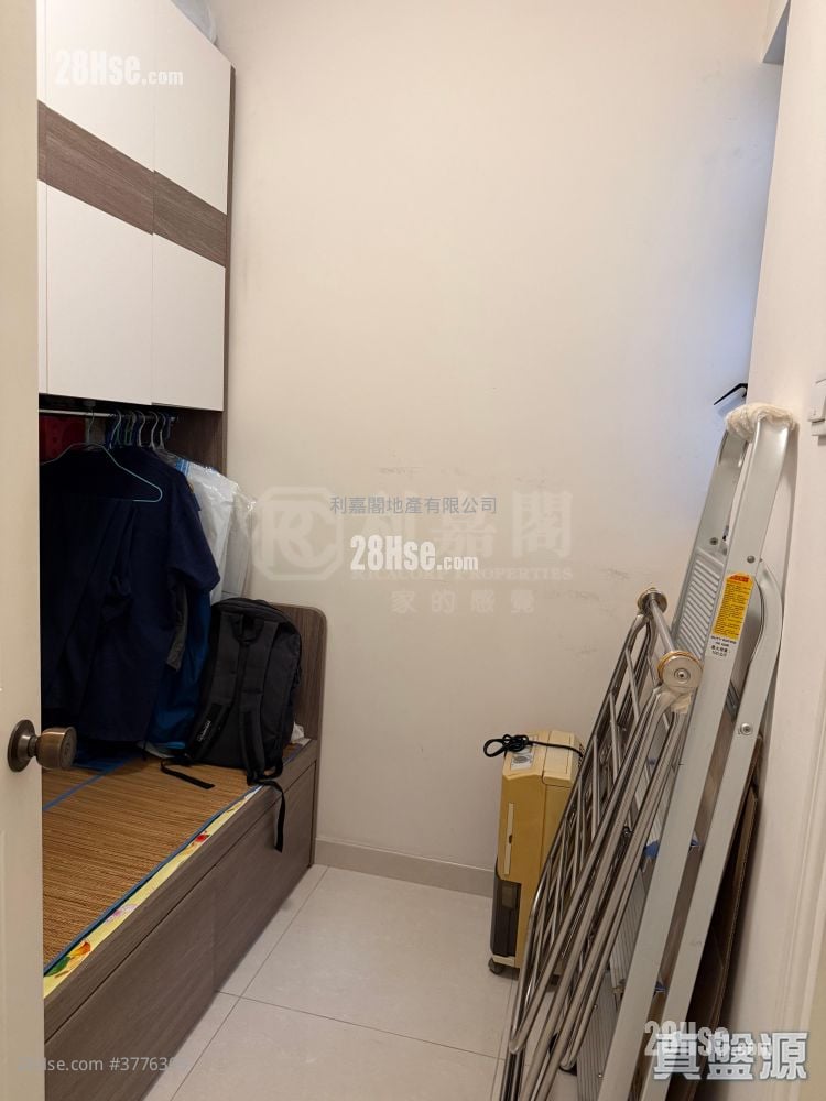 Pearl Garden Sell 3 Bedrooms , 2 Bathrooms 1,083 ft²