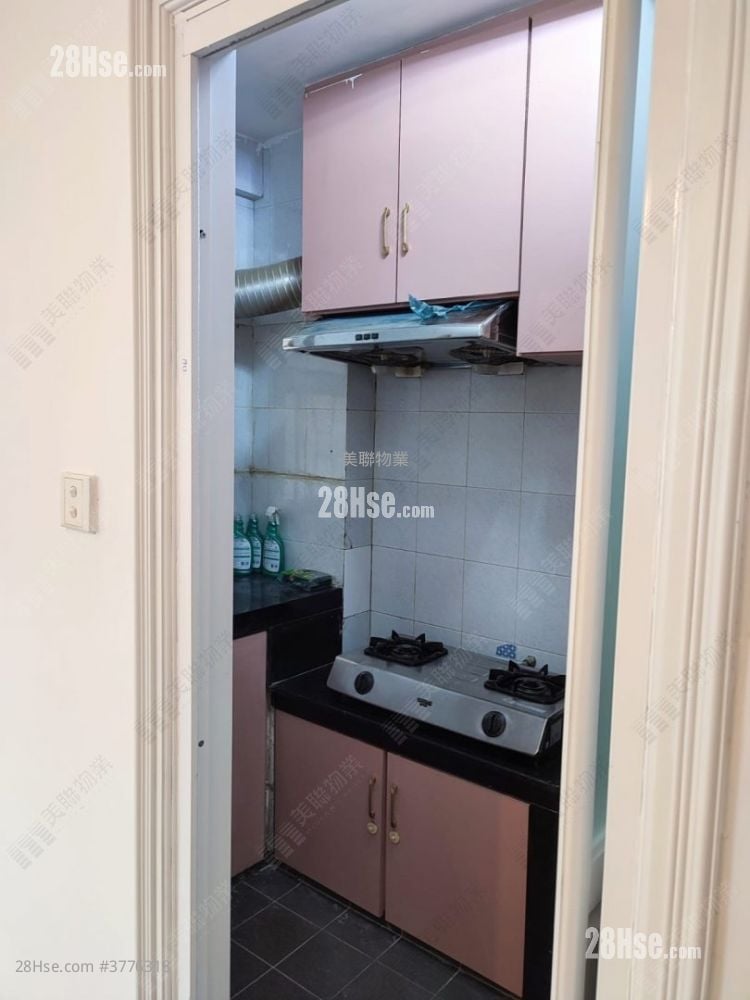 Serene Garden Sell 3 Bedrooms , 1 Bathroom 590 ft²