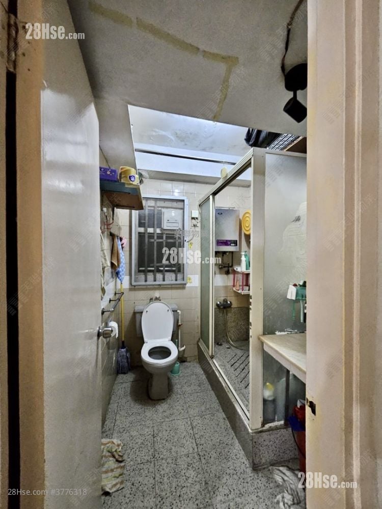 Serene Garden Sell 3 Bedrooms , 1 Bathroom 590 ft²