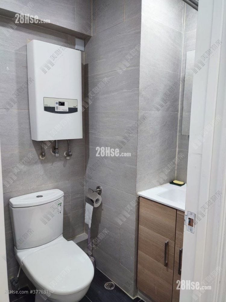 Serene Garden Sell 3 Bedrooms , 1 Bathroom 590 ft²