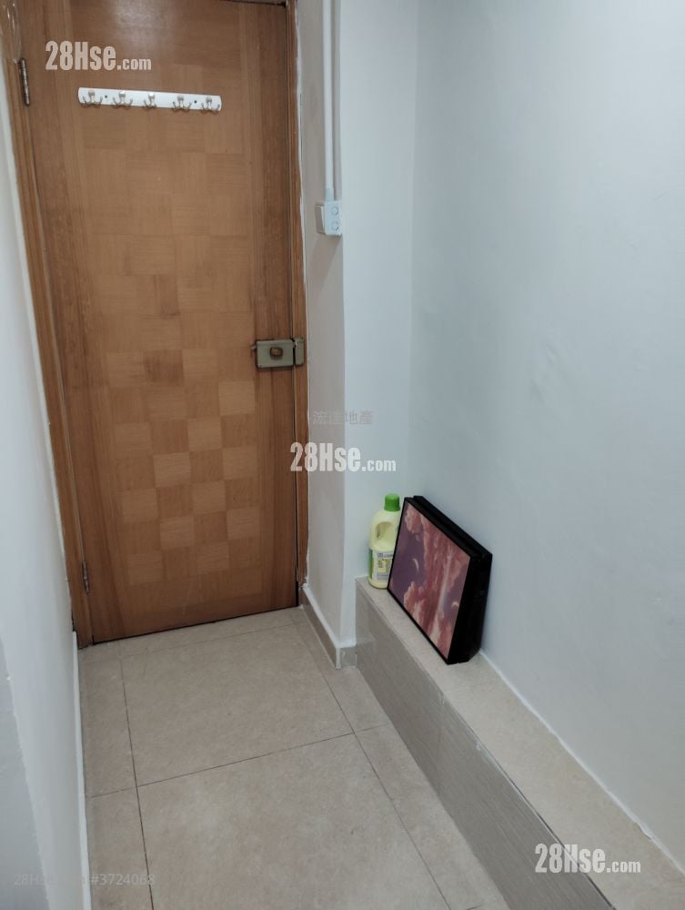 百乐大楼 租盘 110 平方尺