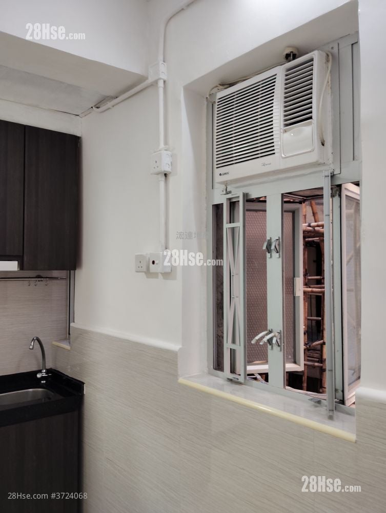 百乐大楼 租盘 110 平方尺