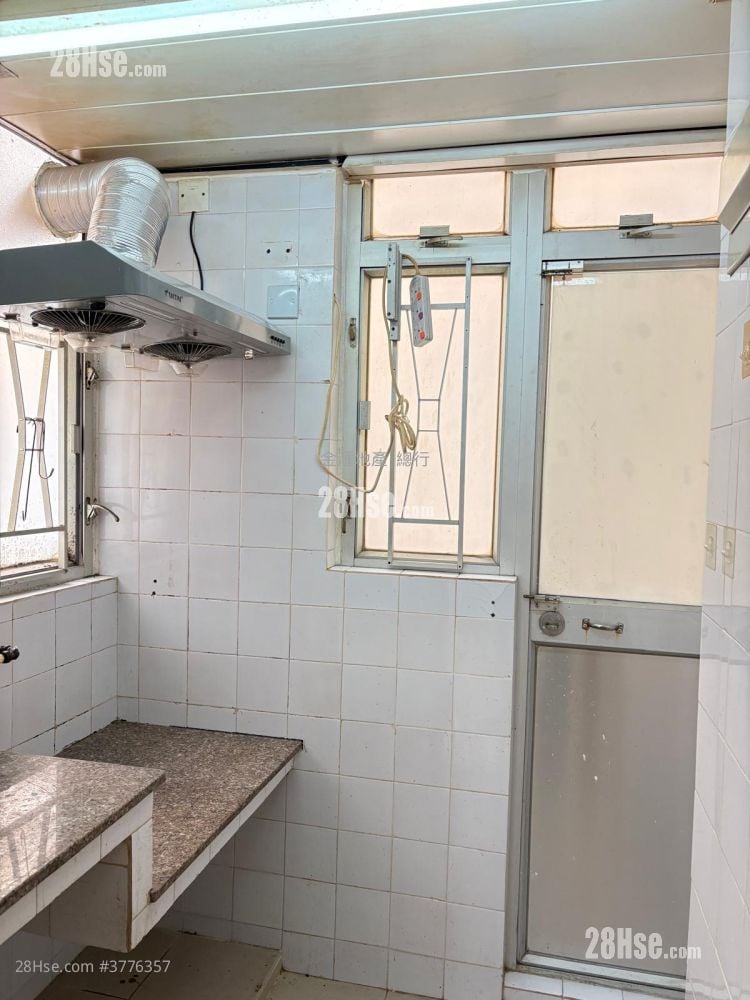 凤仪楼 租盘 313 平方尺