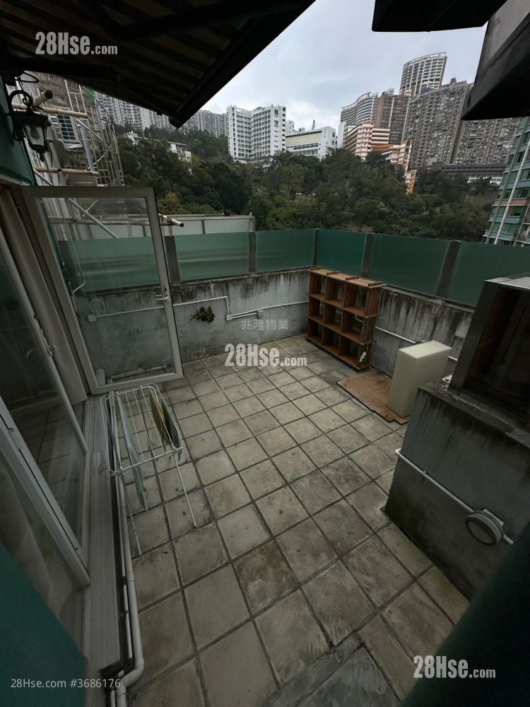 Tanner Garden Sell 2 Bedrooms , 1 Bathroom 564 ft²