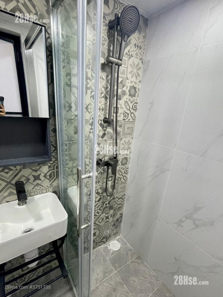 Windsor Mansion Rental 1 Bedroom , 1 Bathroom 170 ft²