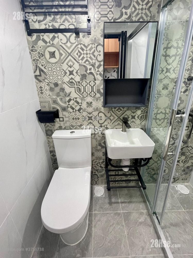 Windsor Mansion Rental 1 Bedroom , 1 Bathroom 170 ft²