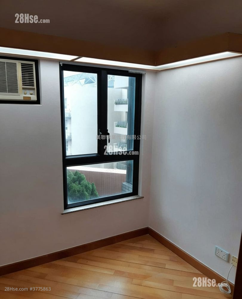 Oscar By The Sea Sell 2 Bedrooms 481 ft²