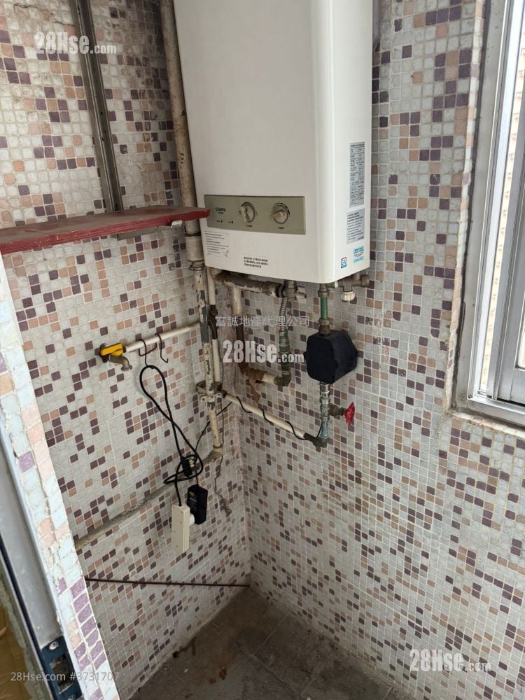 King Lai Court Sell 1 Bathroom 645 ft²