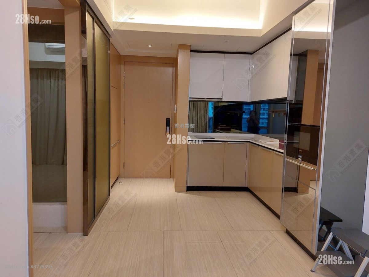 Cullinan West Sell 1 Bedroom , 1 Bathroom 350 ft²