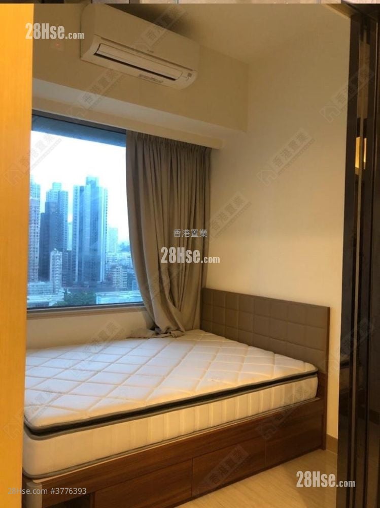 Cullinan West Sell 1 Bedroom , 1 Bathroom 350 ft²