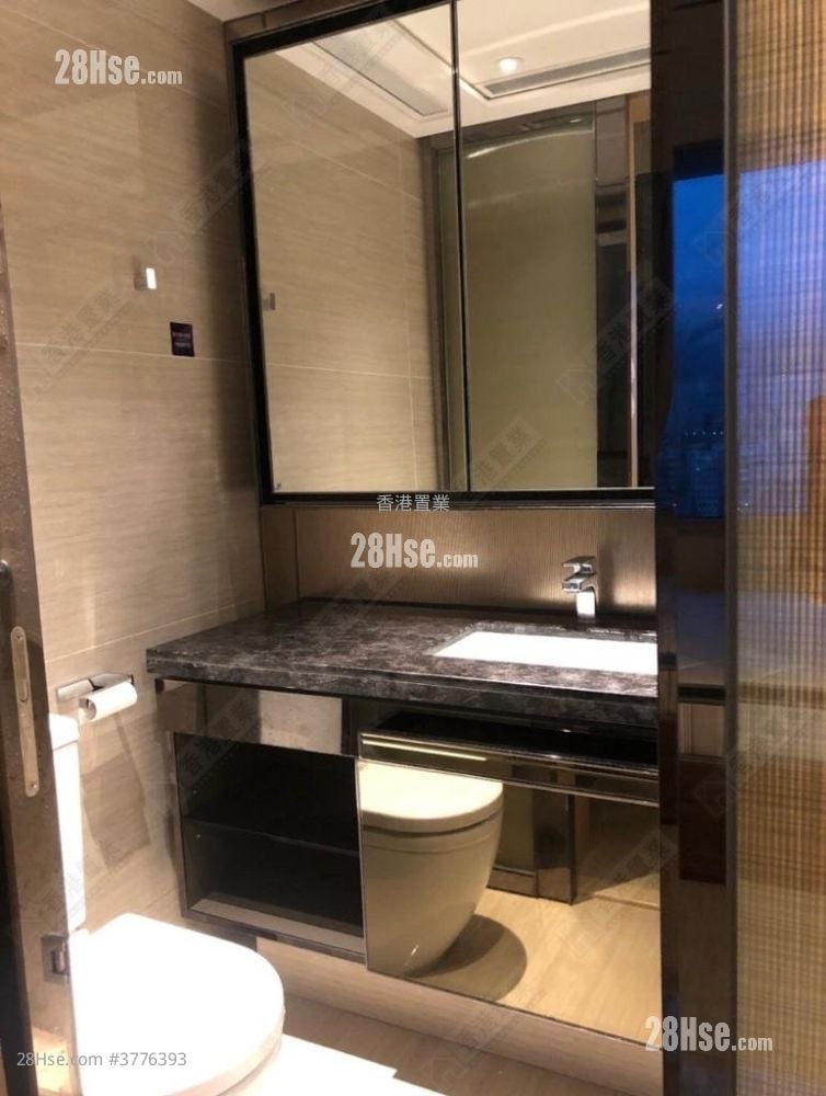 Cullinan West Sell 1 Bedroom , 1 Bathroom 350 ft²