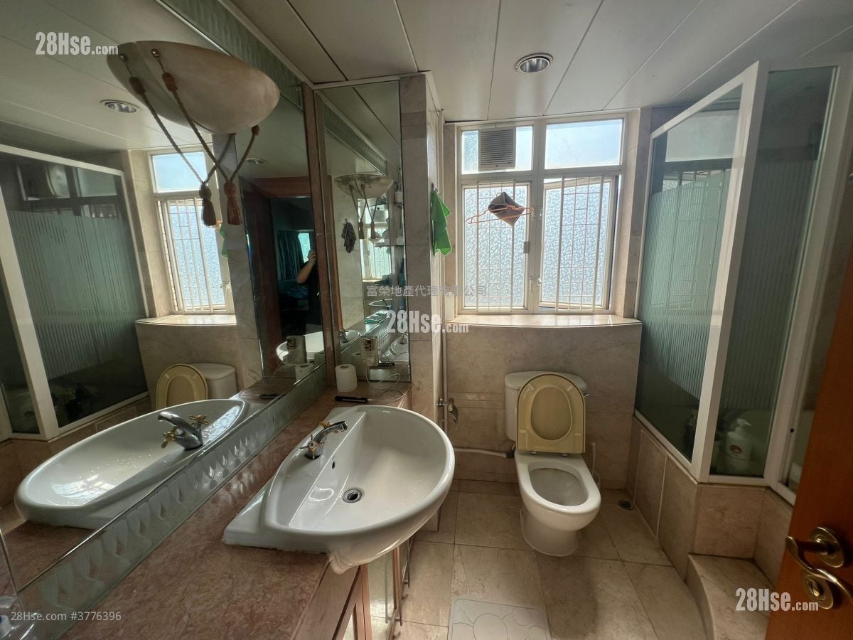 Laguna Verde Sell 4 Bedrooms , 2 Bathrooms 781 ft²