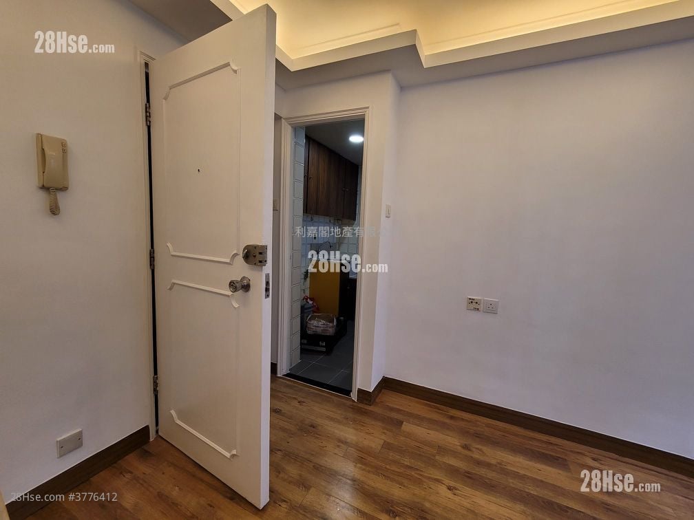 Evora Building Sell 1 Bedroom , 1 Bathroom 260 ft²