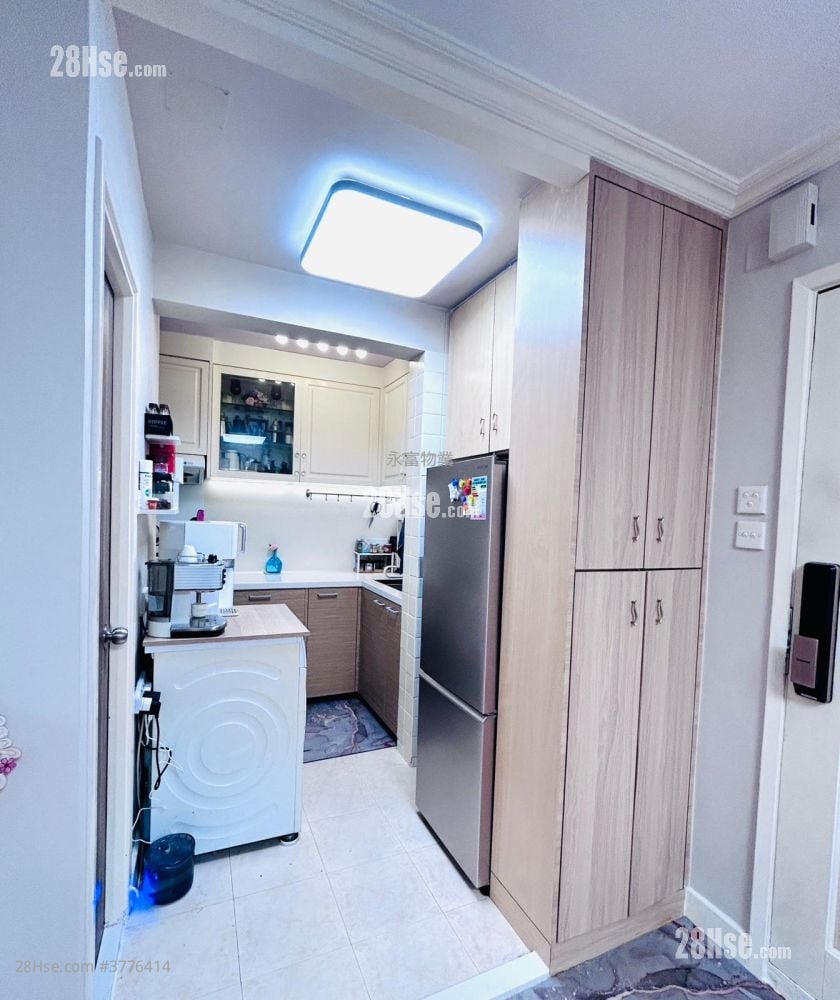 Tung Hei Court Sell 2 Bedrooms , 1 Bathroom 546 ft²