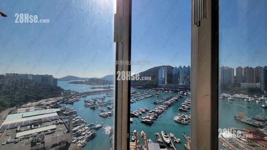 Broadview Court Sell 2 Bedrooms , 1 Bathroom 422 ft²