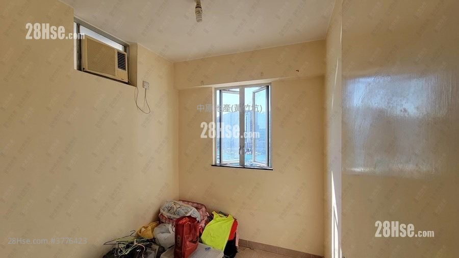 Broadview Court Sell 2 Bedrooms , 1 Bathroom 422 ft²