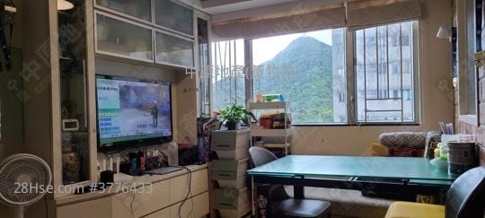 Broadview Court Sell 3 Bedrooms , 1 Bathroom 591 ft²