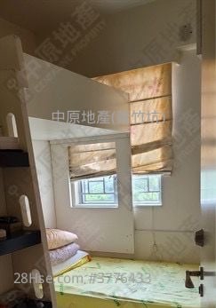 Broadview Court Sell 3 Bedrooms , 1 Bathroom 591 ft²