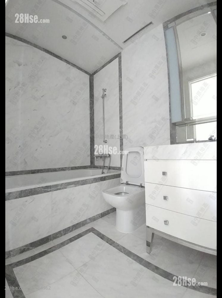 Kensington Hill Sell 3 Bedrooms , 2 Bathrooms 865 ft²