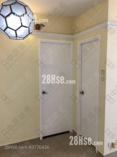 Broadview Court Sell 2 Bedrooms , 1 Bathroom 422 ft²