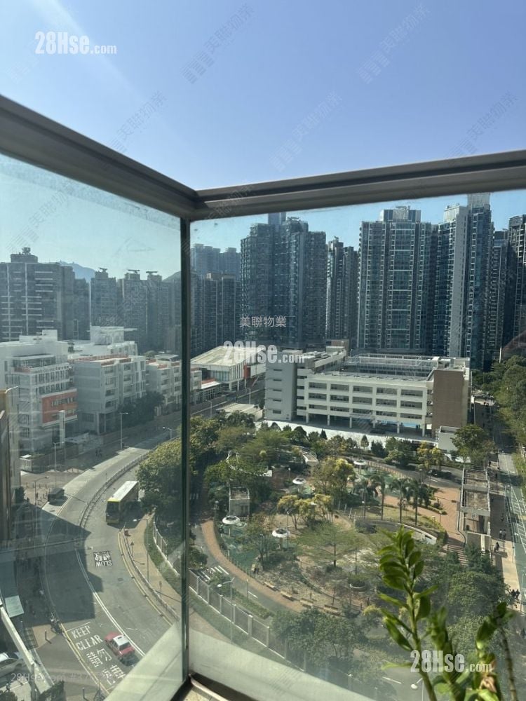 Savannah Sell 2 Bedrooms , 1 Bathroom 464 ft²