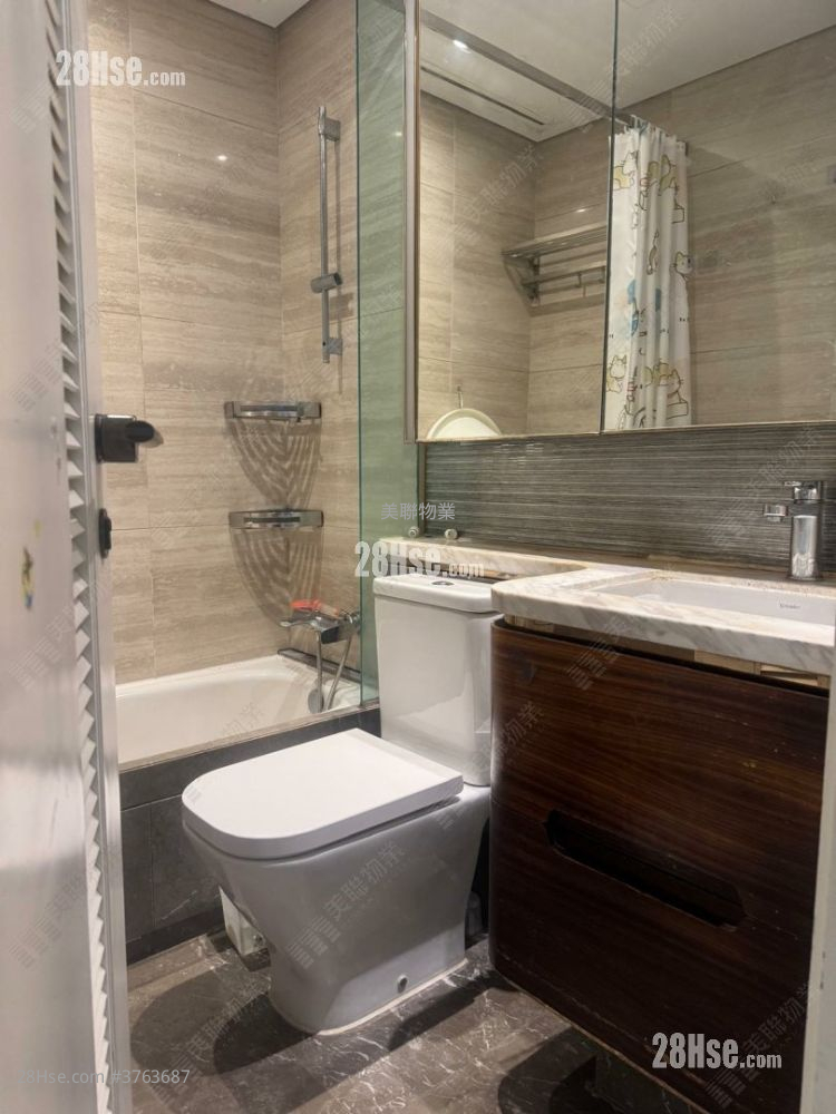 Savannah Sell 2 Bedrooms , 1 Bathroom 464 ft²