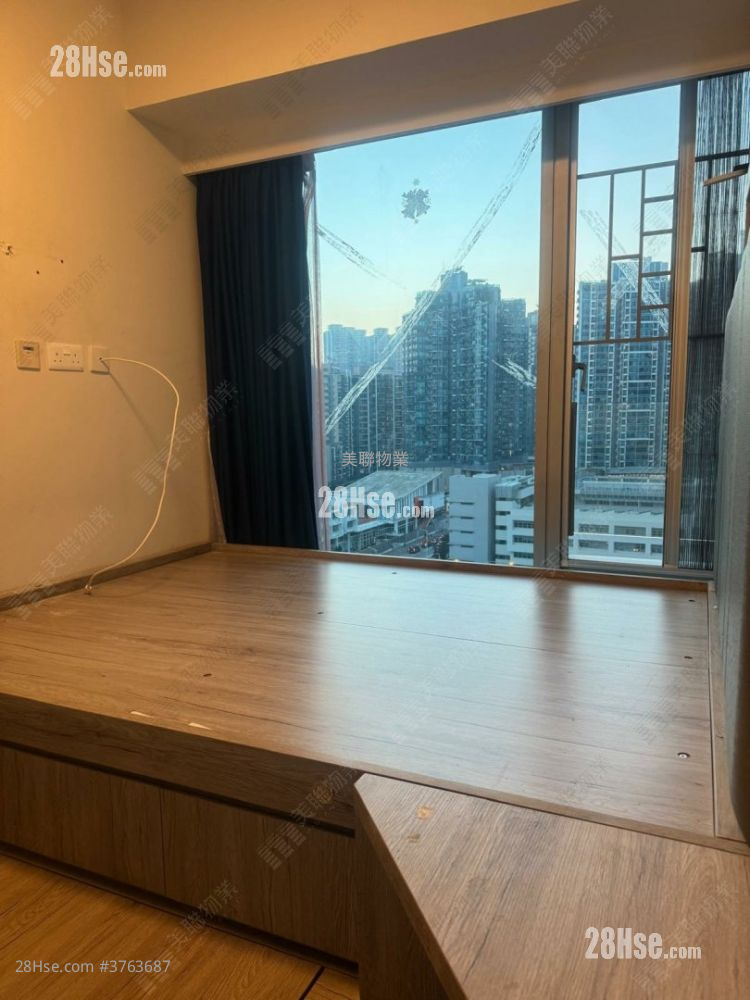 Savannah Sell 2 Bedrooms , 1 Bathroom 464 ft²