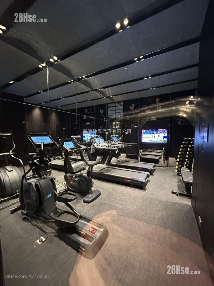 Baker Circle Greenwich Sell 2 Bedrooms , 1 Bathroom 349 ft²