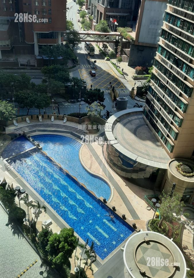 Royal Peninsula Sell 1 Bedroom , 1 Bathroom 462 ft²