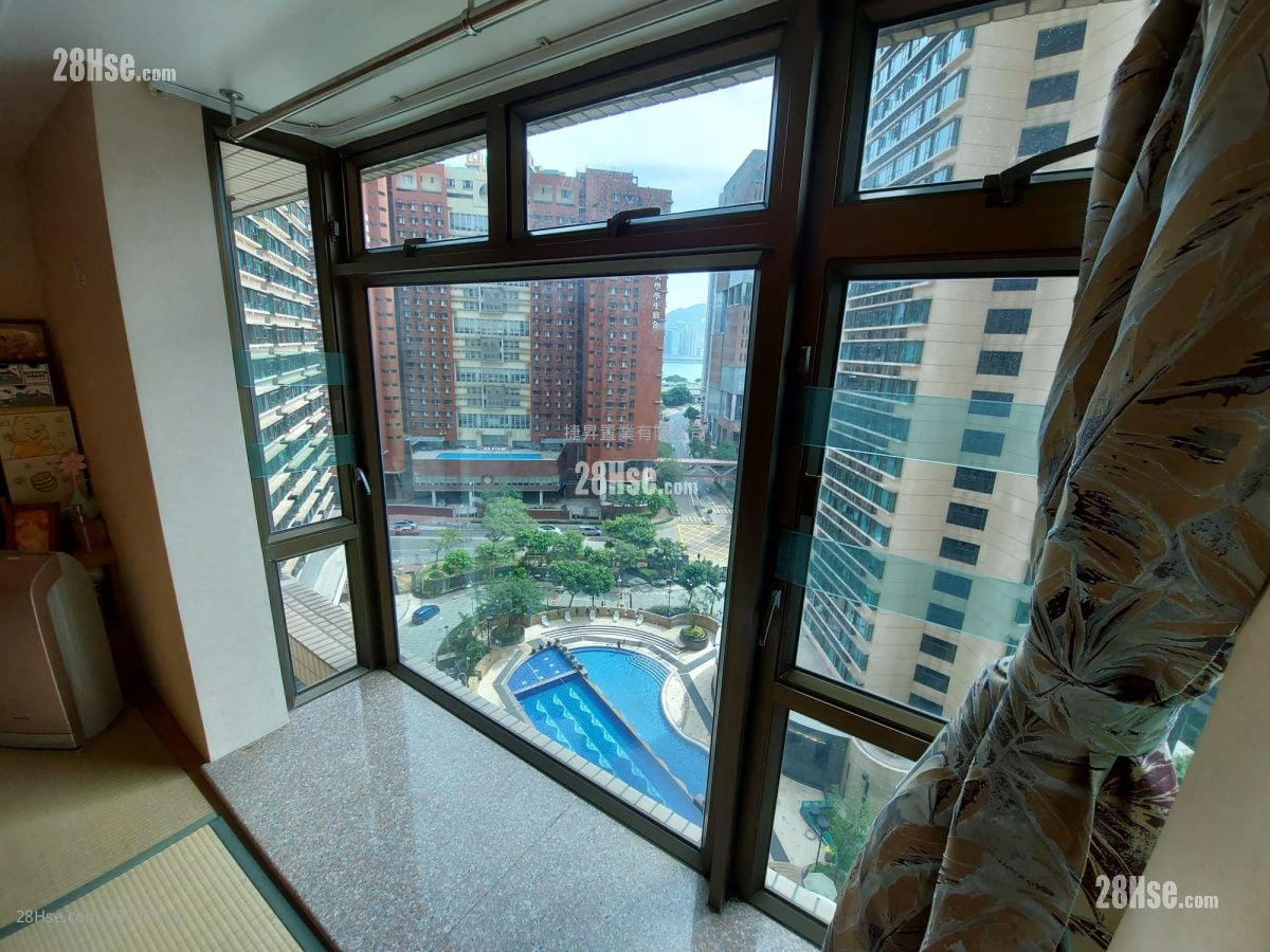 Royal Peninsula Sell 1 Bedroom , 1 Bathroom 462 ft²