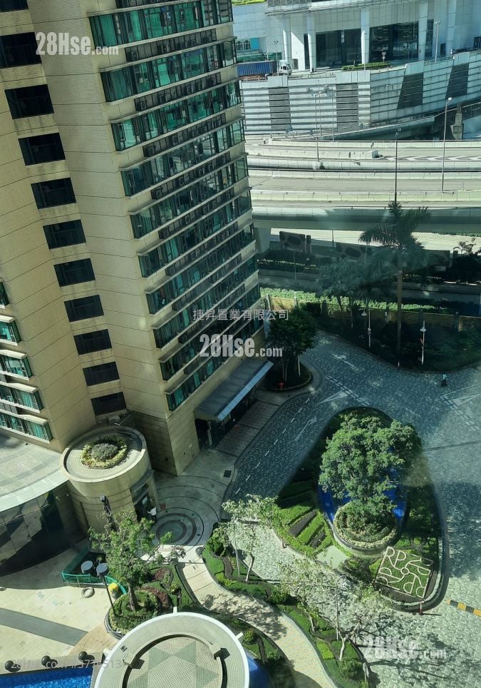 Royal Peninsula Sell 1 Bedroom , 1 Bathroom 462 ft²