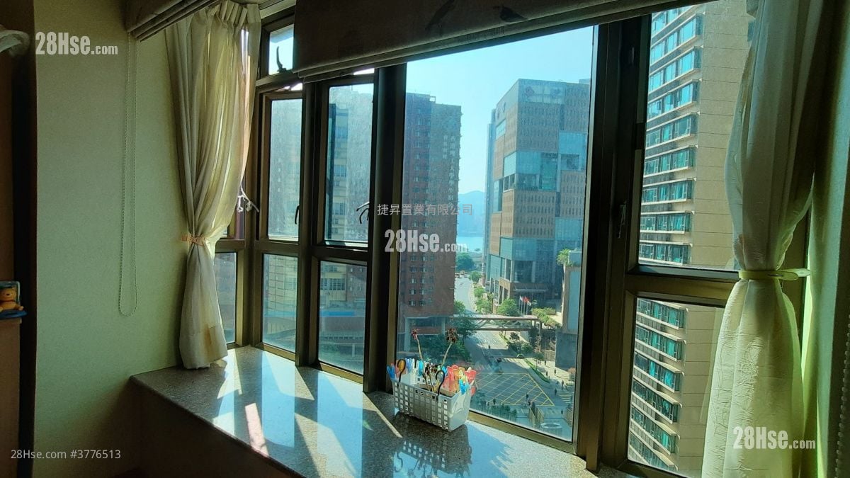 Royal Peninsula Sell 1 Bedroom , 1 Bathroom 462 ft²