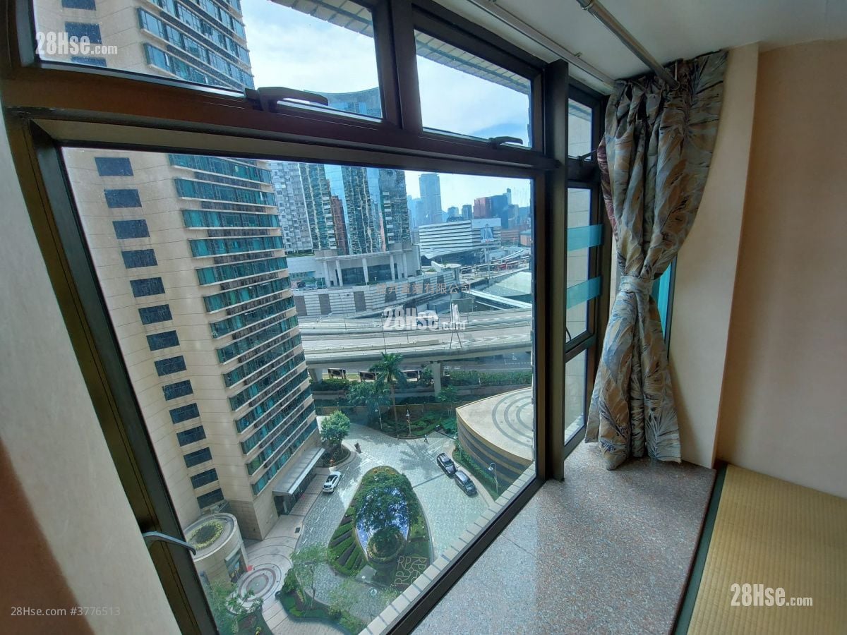 Royal Peninsula Sell 1 Bedroom , 1 Bathroom 462 ft²