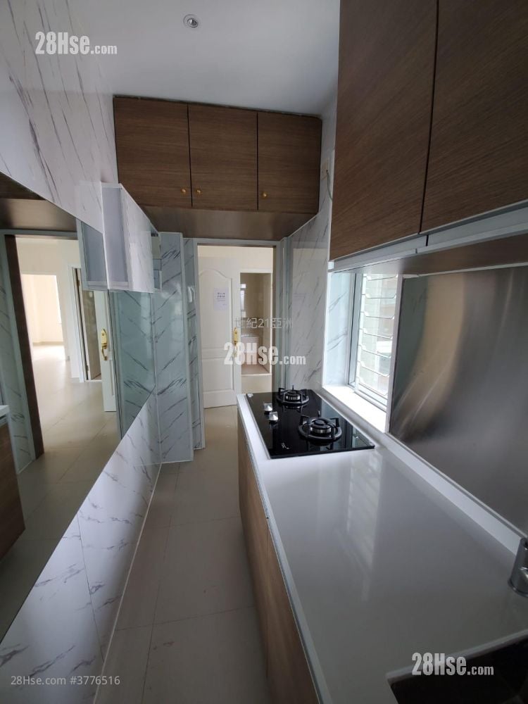 Ka On Building Sell 3 Bedrooms , 1 Bathroom 519 ft²