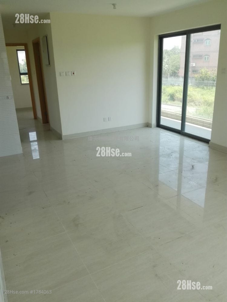 村屋 售盤 5+ 房 , 3 浴室 1,890 平方呎