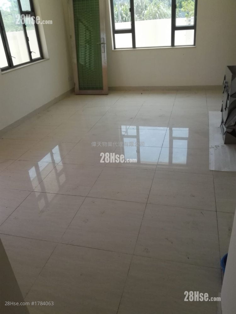 村屋 售盤 5+ 房 , 3 浴室 1,890 平方呎