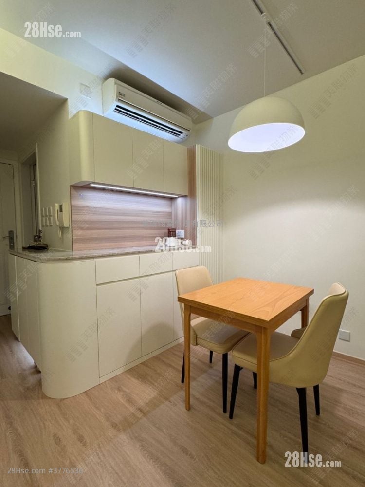 维景湾畔 售盘 2 房 , 1 浴室 499 平方尺