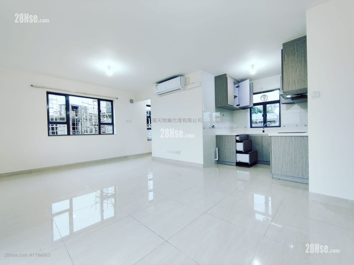 村屋 售盤 5+ 房 , 3 浴室 1,890 平方呎