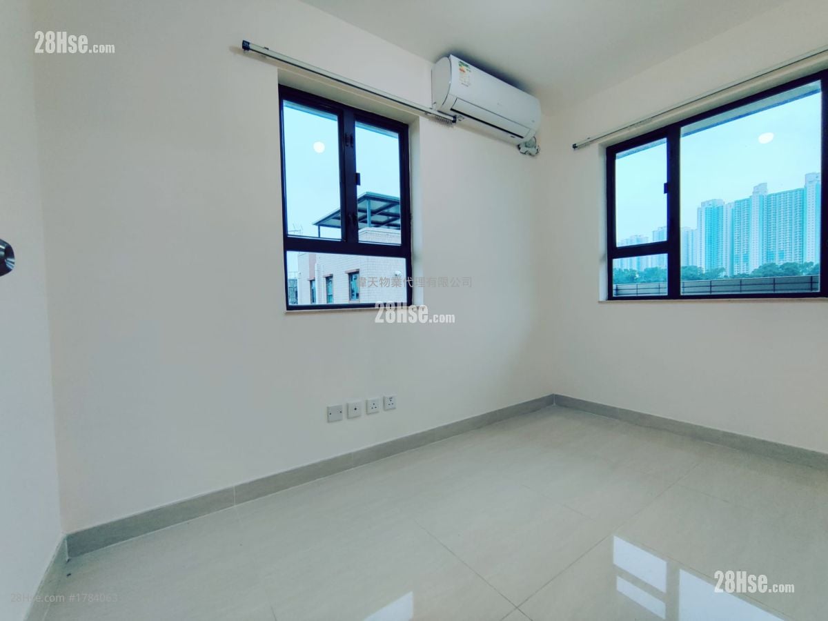 村屋 售盤 5+ 房 , 3 浴室 1,890 平方呎