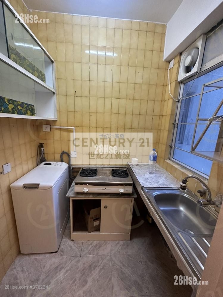 Shun Cheong Mansion Rental 2 Bedrooms , 1 Bathroom 440 ft²